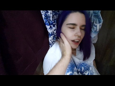 ❤️ Leidsin oma õe kapist ja aitasin tal cumida ❤️❌ Kaunis porno at us ️❤
